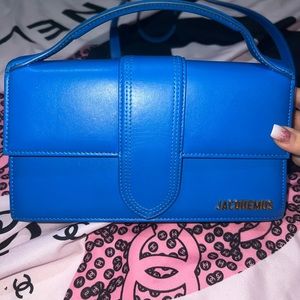 Jacquemus la Montagne “le grand bambino bag”